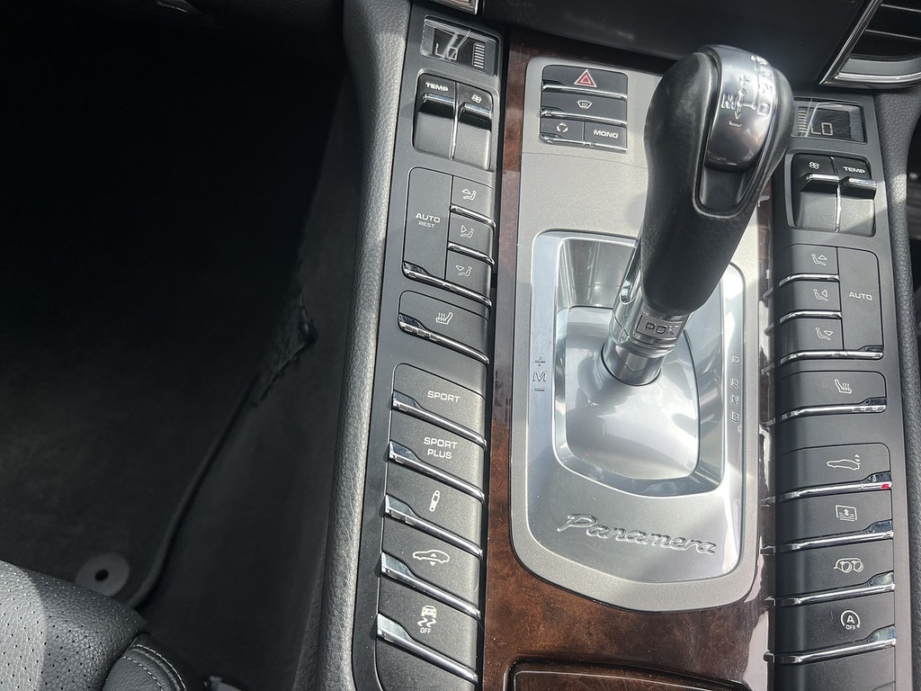 Porsche Panamera Hatchback 4.8 Silver #32
