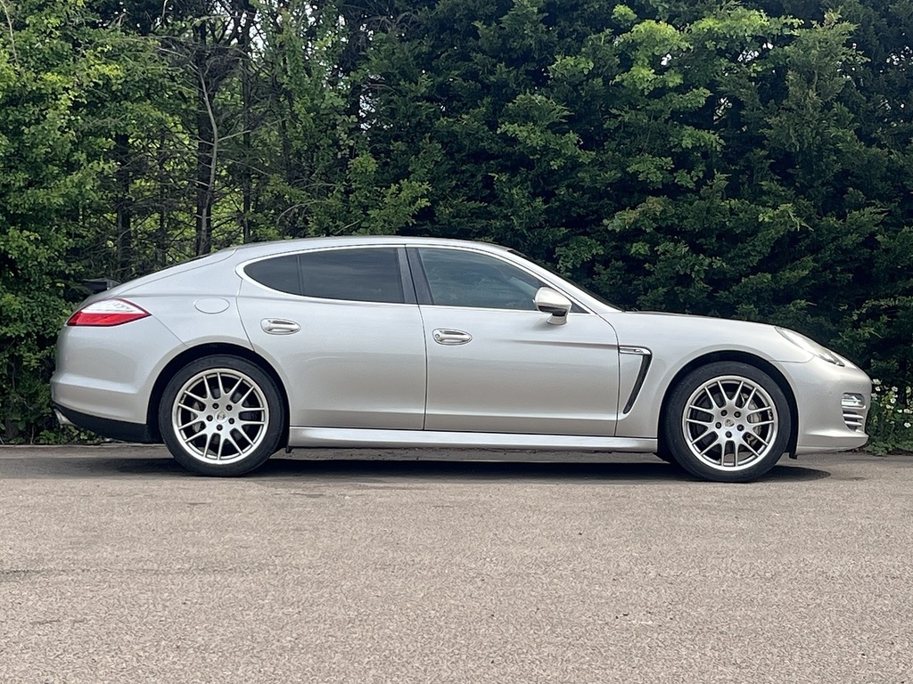 Porsche Panamera Hatchback 4.8 Silver #7