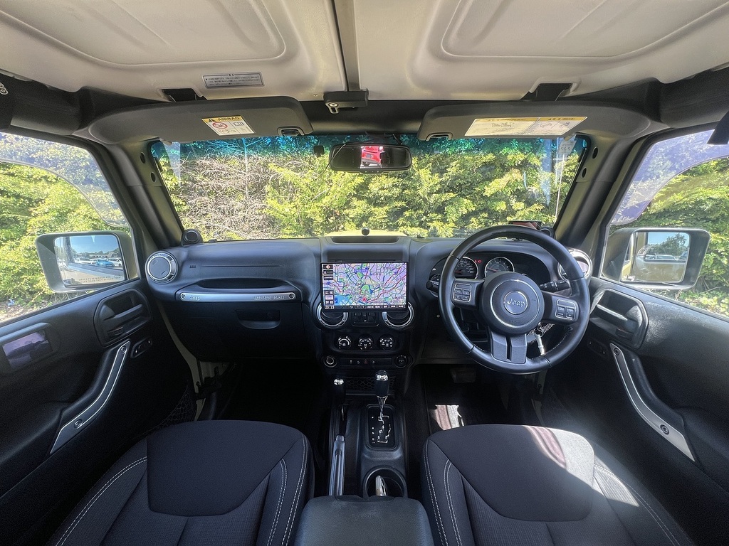 Jeep Wrangler Sahara
