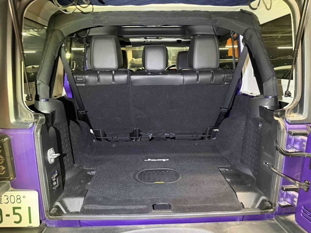 Jeep Wrangler V6 Sahara Unlimited #6