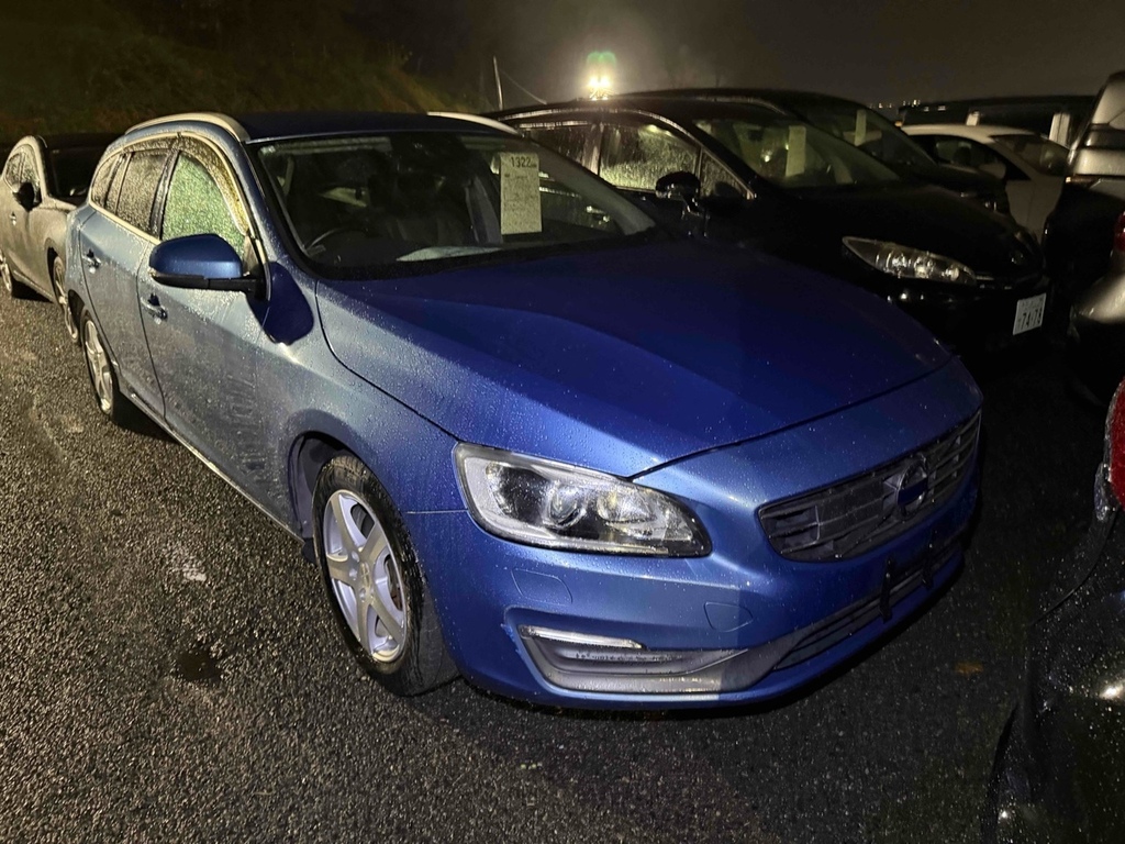 Volvo V60 T4 Se Lux Nav #2