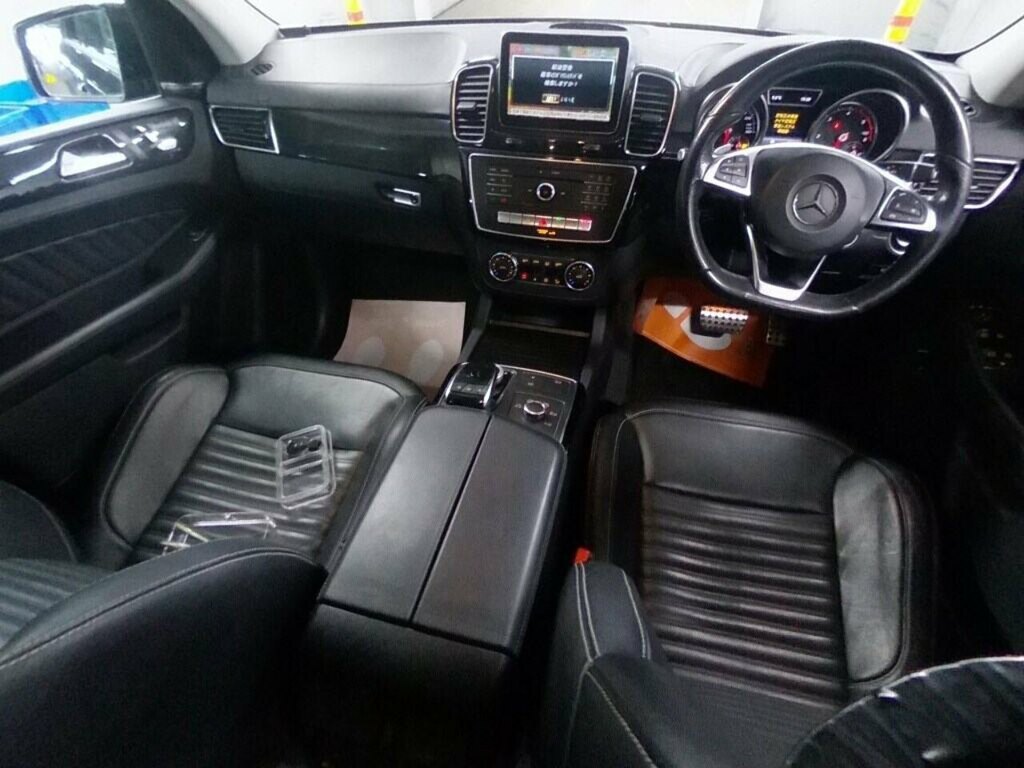 Mercedes-Benz GLE Class Gle 350 D 4Matic Amg Line Premium Plus #5