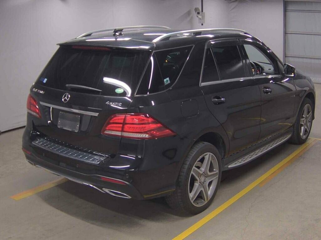 Mercedes-Benz GLE Class Gle 350 D 4Matic Amg Line Premium Plus #4