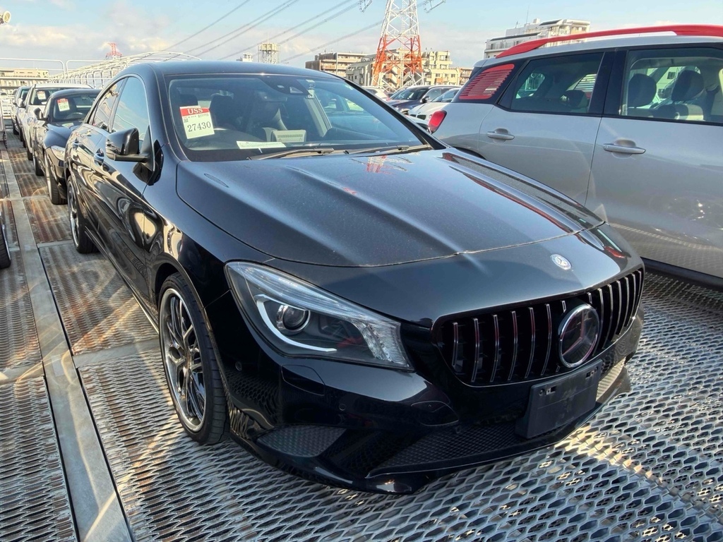 Mercedes-Benz CLA Class Cla180 Sport Black #2