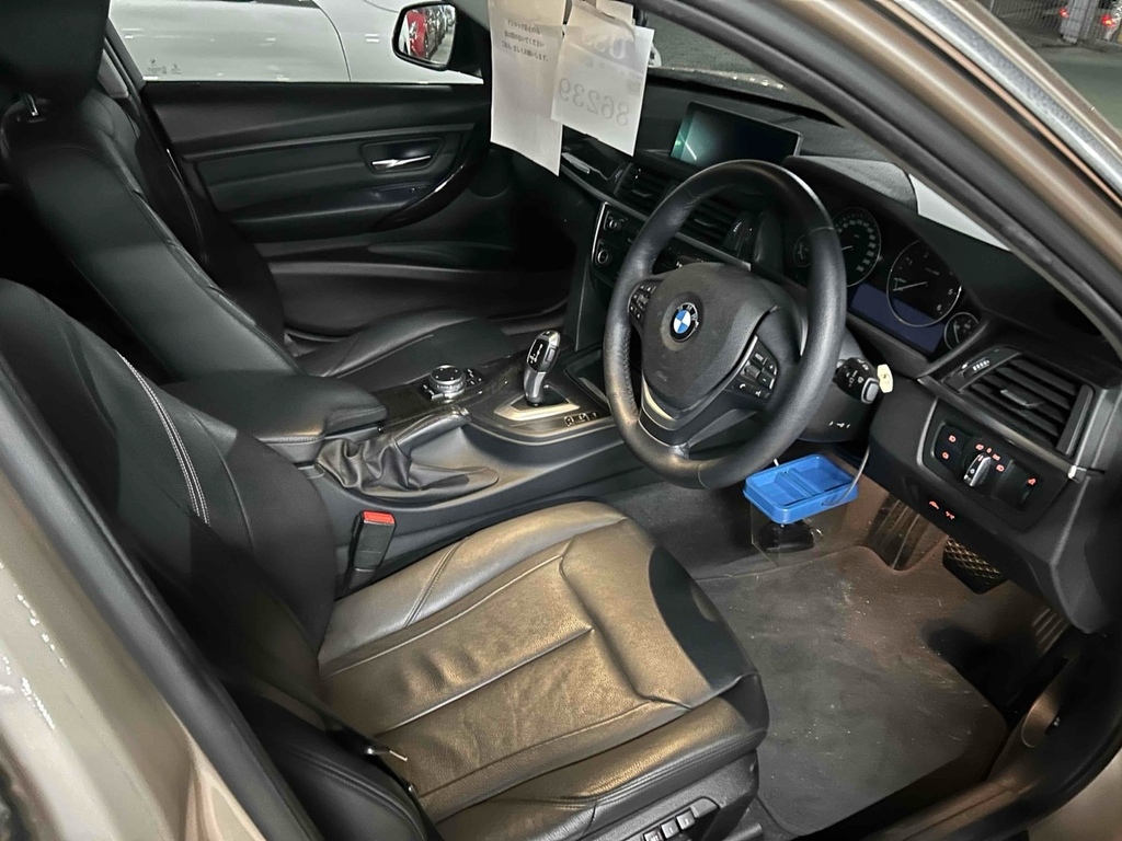 BMW 3 Series 320D Luxury Touring #6