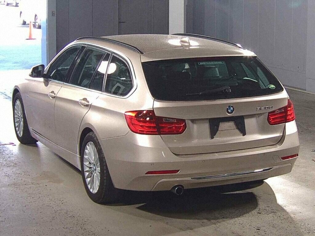 BMW 3 Series 320D Luxury Touring #4