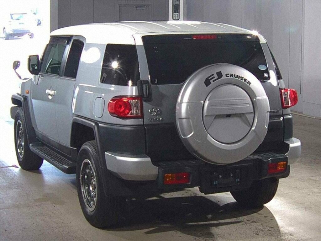 Toyota FJ Cruiser Offroad Package Grey #4