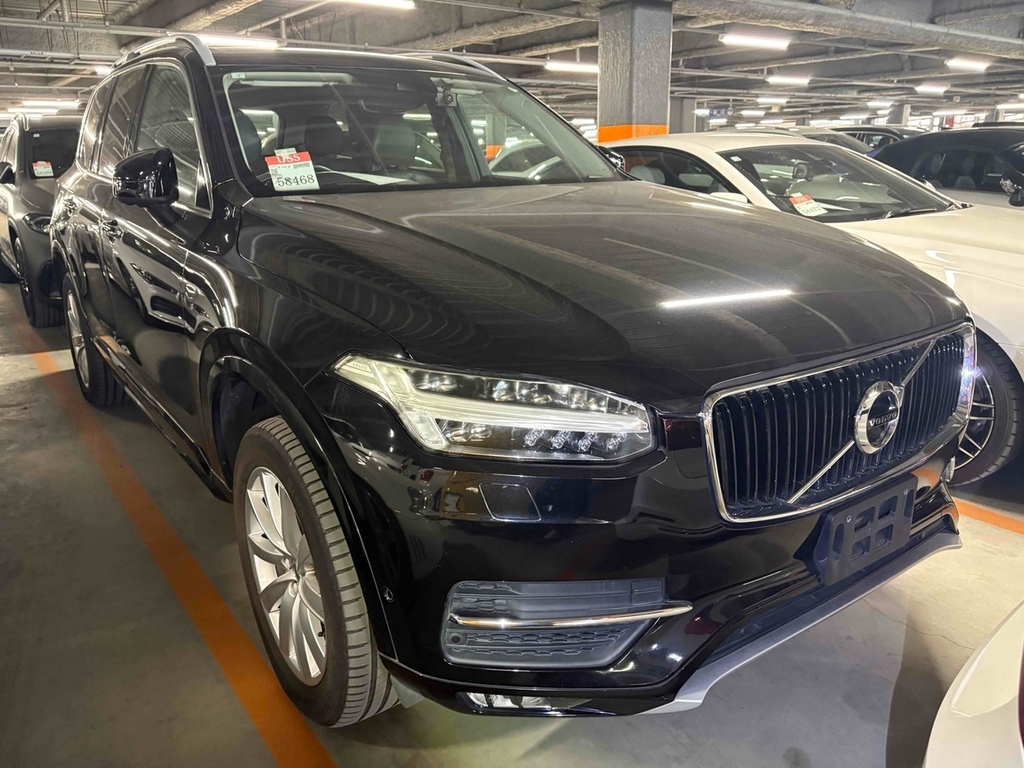 Volvo XC90 T5 Momentum Awd #2