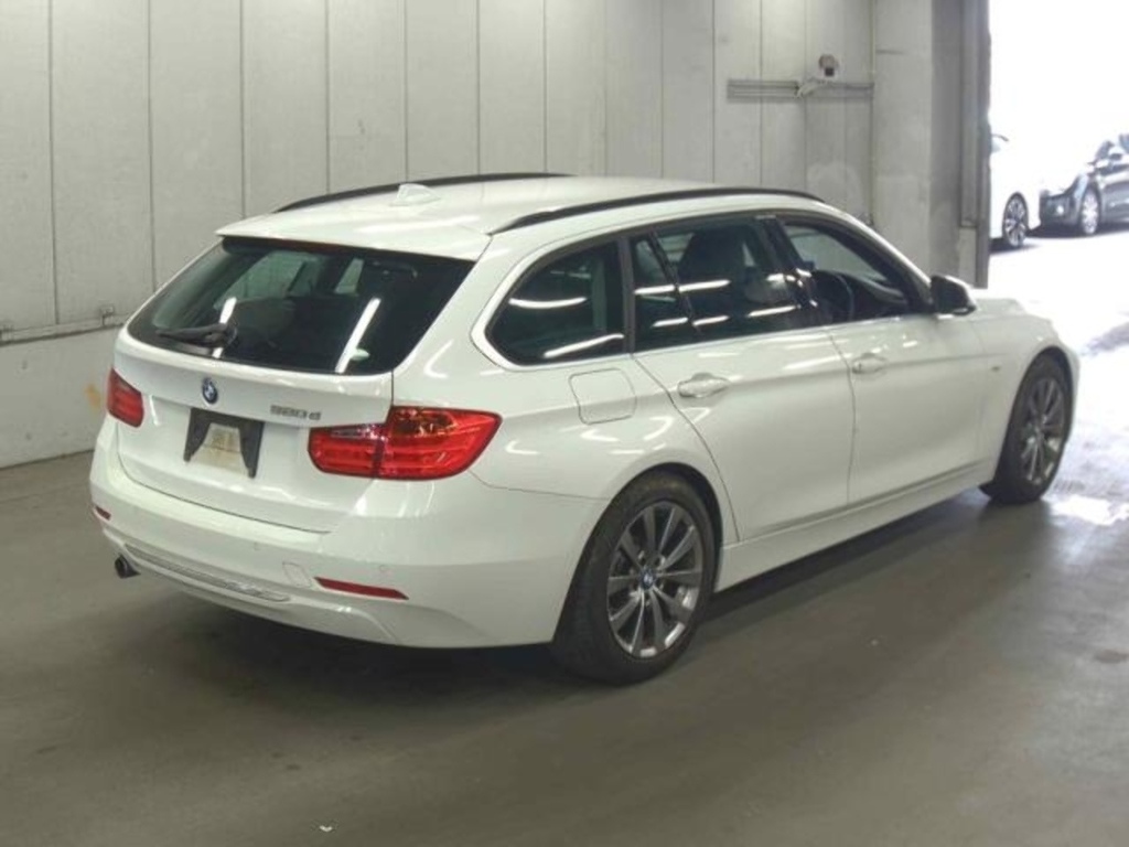 BMW 3 Series 320D Luxury Touring #3