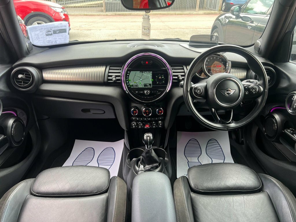 Mini Hatch 1.5L Cooper FM68OOV Silver #2