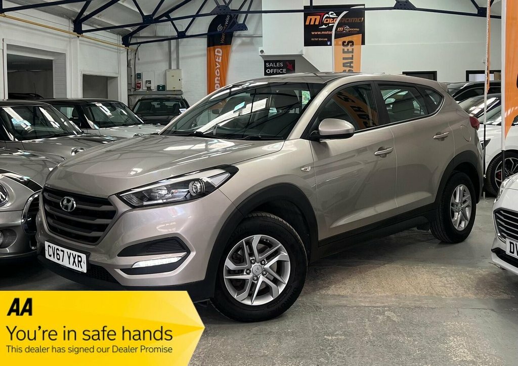 Hyundai Tucson 1.7L S White