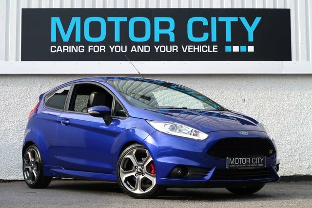 Ford Fiesta 1.6T Ecoboost St-3 Hatchback Eur Blue