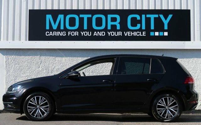 Volkswagen Golf 2.0 Tdi Se Nav Hatchback Euro 6 DE18SBV Black #6