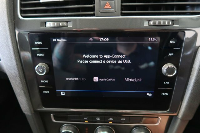 Volkswagen Golf 2.0 Tdi Se Nav Hatchback Euro 6 DE18SBV Black #4