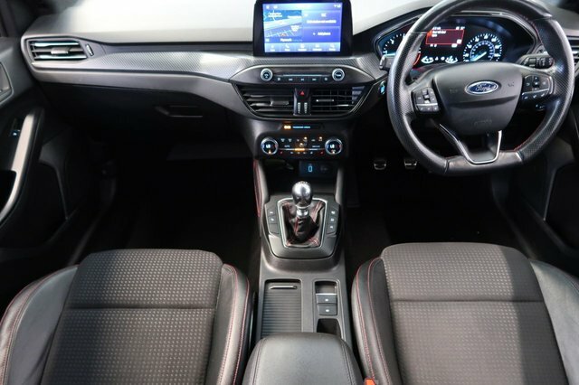 Ford Focus 1.5 Ecoblue St-line X Hatchback LV69OXW Black #2