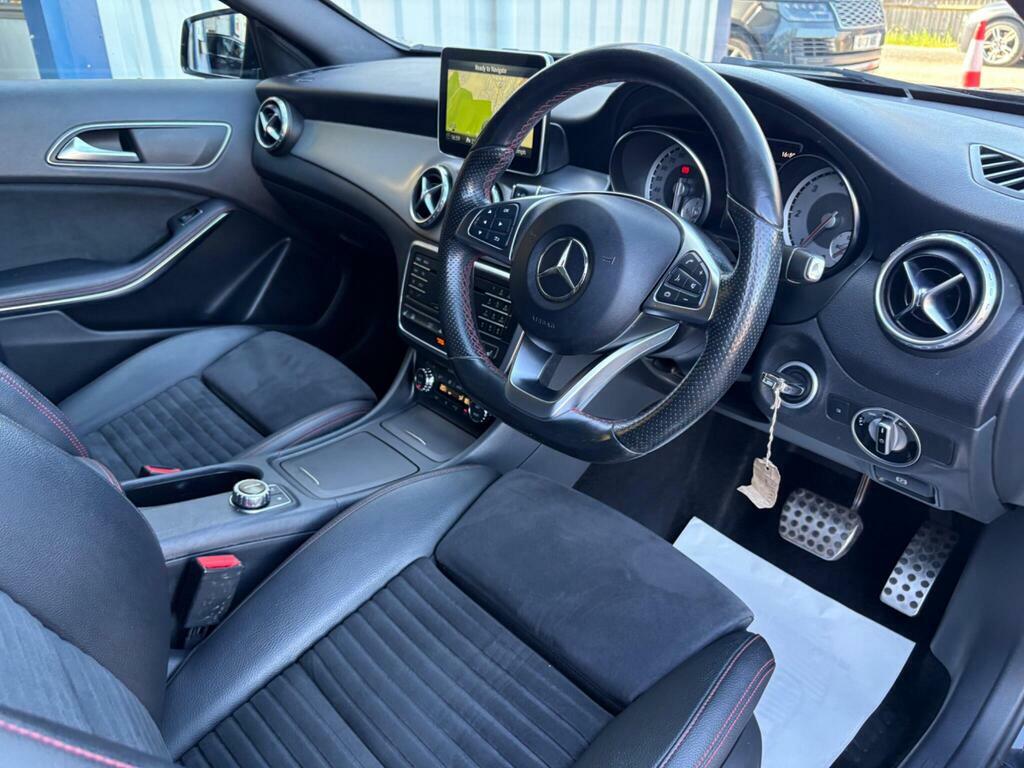 Mercedes-Benz GLA Class 2.1 Gla220d Amg Line Premium 7G-dct 4Matic Euro Black #3