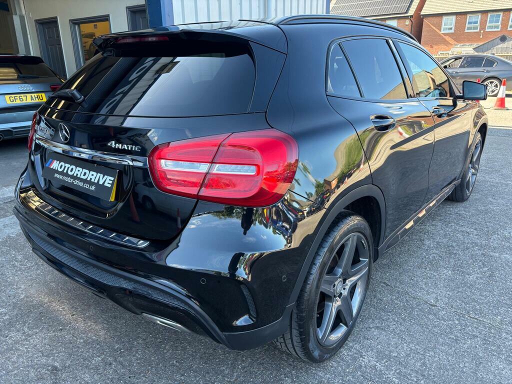 Mercedes-Benz GLA Class 2.1 Gla220d Amg Line Premium 7G-dct 4Matic Euro Black #2
