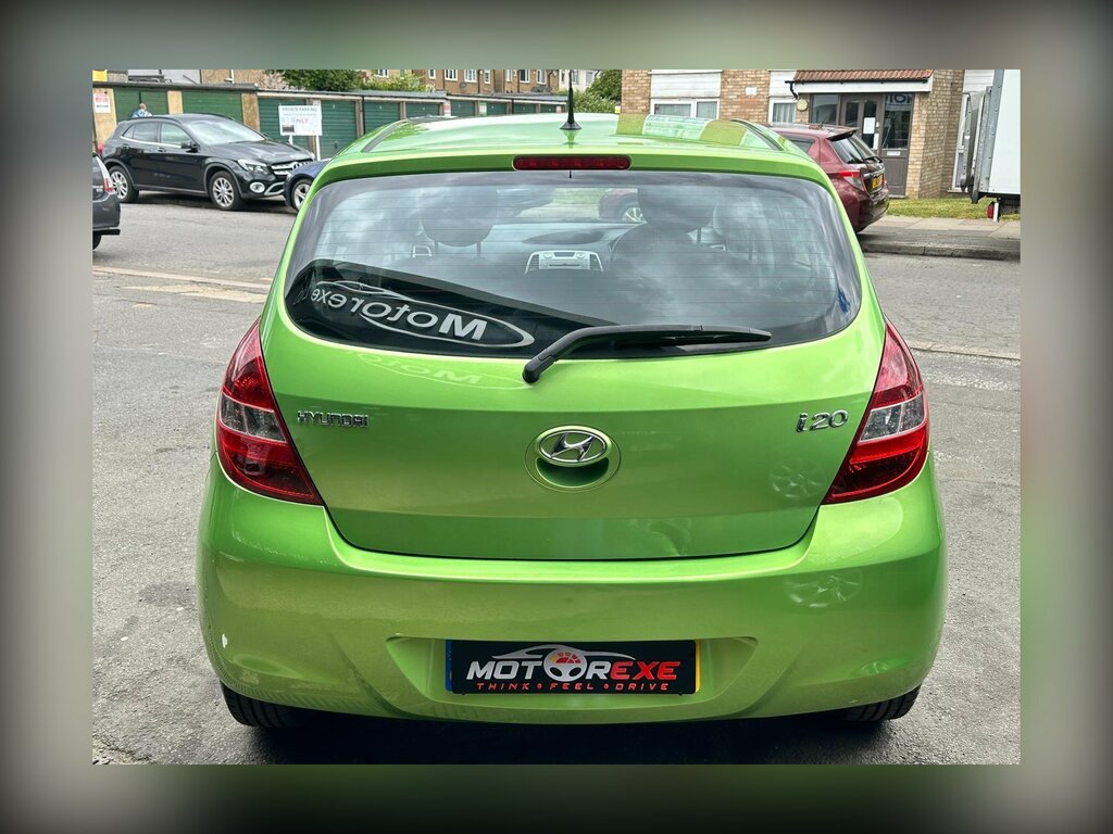 Hyundai I20 1.4 Comfort Euro 5 Green #6