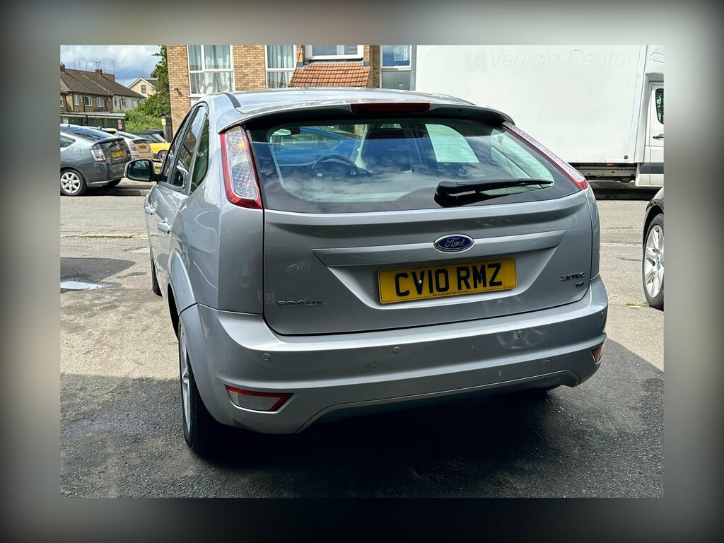 Ford Focus 1.6 Zetec CV10RMZ Silver #6