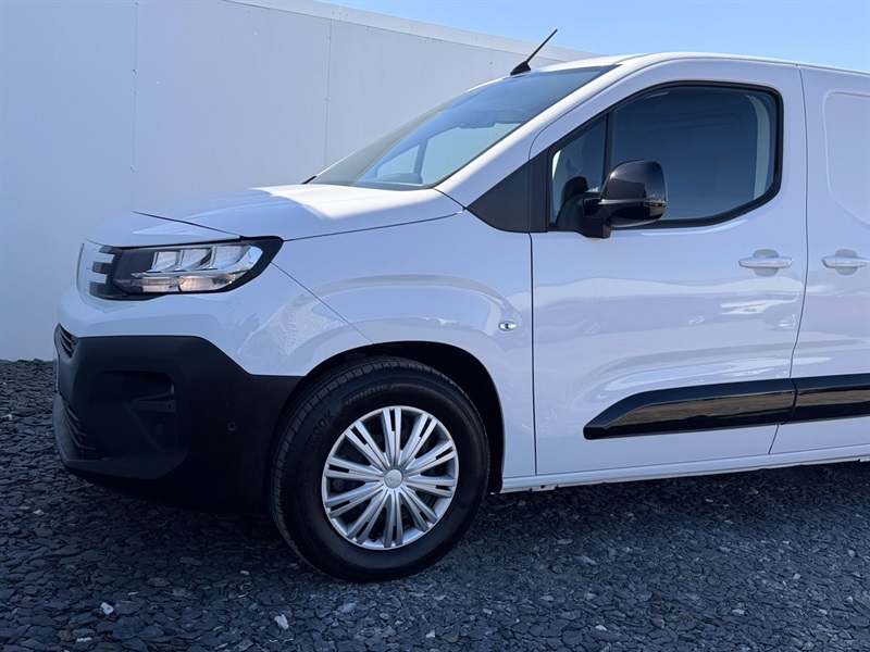 Peugeot E-Partner 750 52Kwh Asphalt Long Panel Van 6Dr White #5