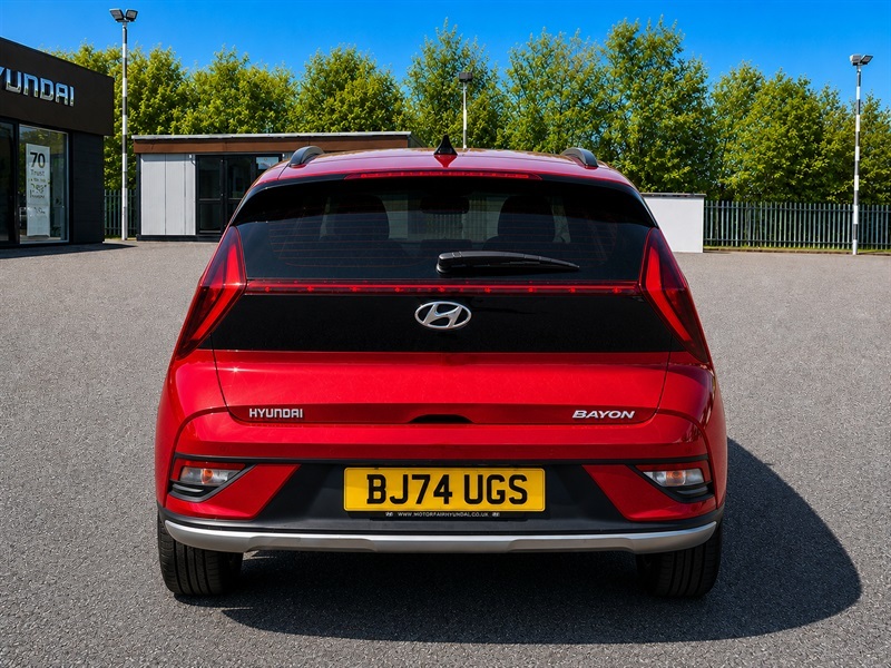 Hyundai Bayon 1.0 T-gdi Premium Suv Euro 6 S BJ74UGS Red #2