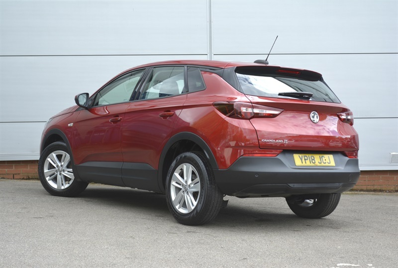 Vauxhall Grandland 1.2 Turbo Se Suv Euro 6 Ss 1 Red #4
