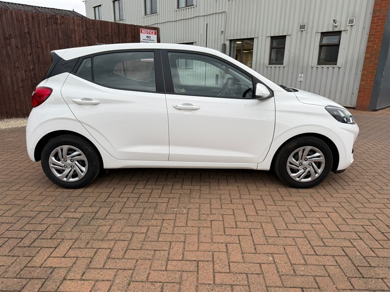 Hyundai I10 1.0 Se Hatchback Euro 6 Ss 6 DL23VOK White #2