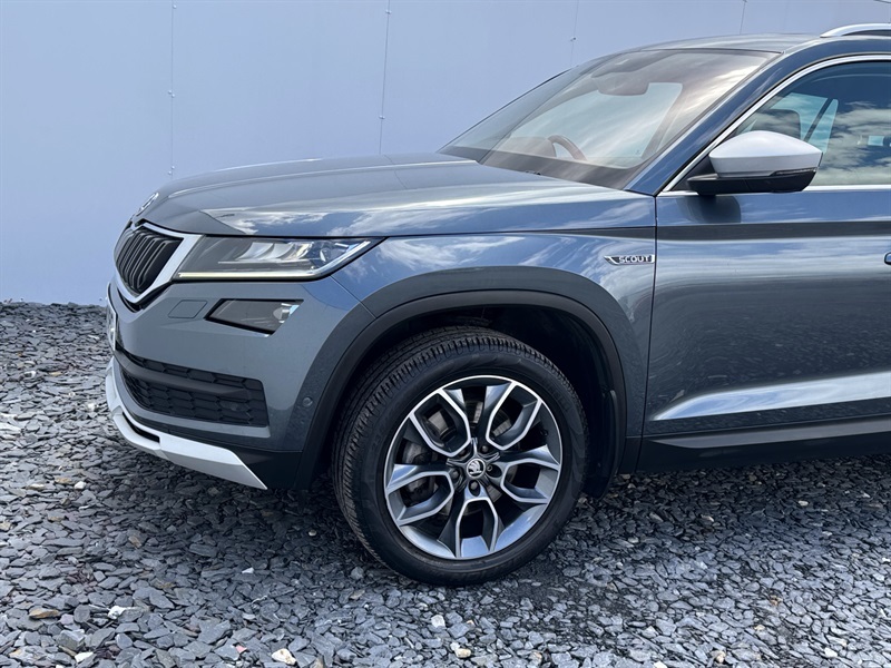 Skoda Kodiaq 2.0 Tdi Scout Suv Dsg 4Wd Euro 6 Ss Grey #5