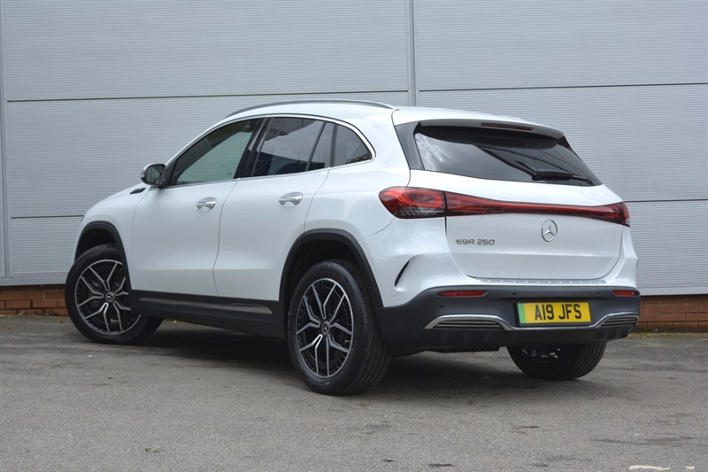 Mercedes-Benz EQA Eqa 250 66.5Kwh Amg Line Premium Suv Electri A19JFS White #4