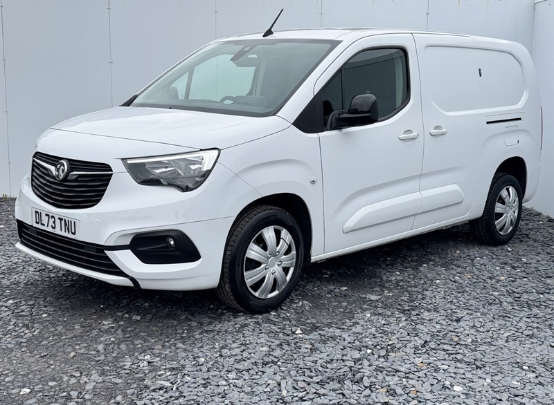 Vauxhall Combo 1.5 Turbo D 2300 Pro Panel Van 6Dr L White #3