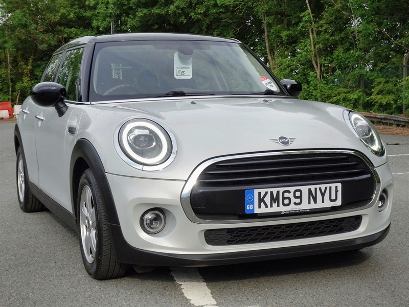 Mini Hatch 1.5 Cooper Classic Hatchback Eur Silver