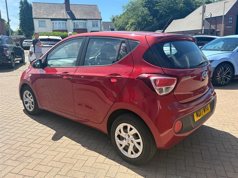 Hyundai I10 1.2 Se Hatchback Euro 6 87 Ps ND17MYU Red #5