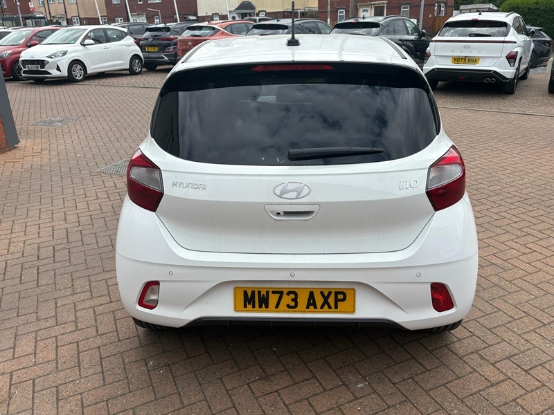 Hyundai I10 1.2 Premium Hatchback Euro 6 Ss MW73AXP White #4