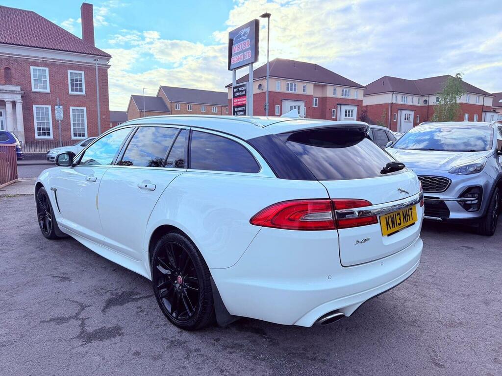 Jaguar XF 3.0D S V6 Portfolio Sportbrake Euro 5 Ss 5 KW13NHT White #4