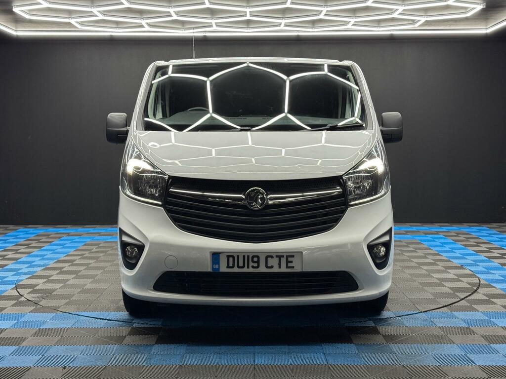 Vauxhall Vivaro 1.6 Cdti 2900 Biturbo Ecotec Sportive Crew Van L1 DU19CTE White #2