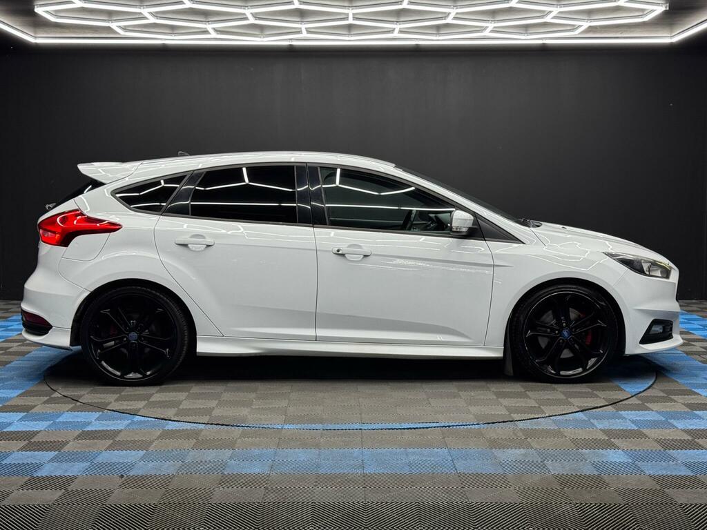 Ford Focus 2.0T Ecoboost St-2 Euro 6 Ss ND16SVY White #4