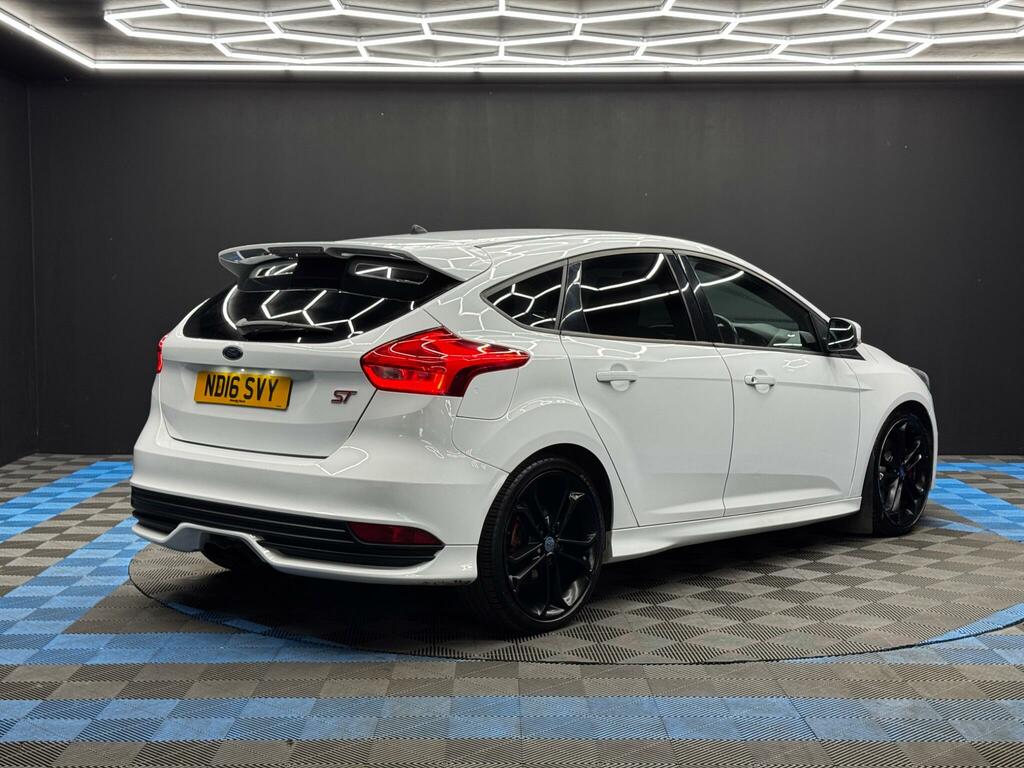 Ford Focus 2.0T Ecoboost St-2 Euro 6 Ss ND16SVY White #5