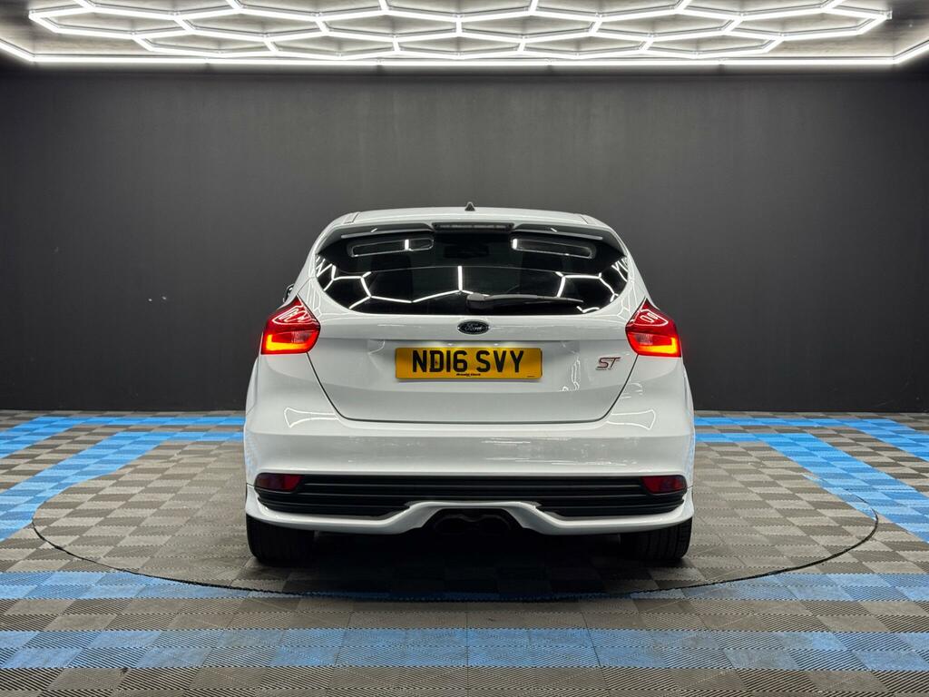 Ford Focus 2.0T Ecoboost St-2 Euro 6 Ss ND16SVY White #6