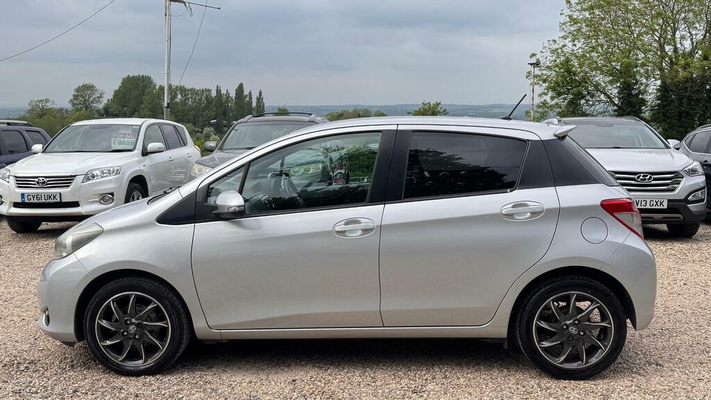 Toyota Yaris 1.33 Dual Vvt-i Trend Euro 5 Silver #5