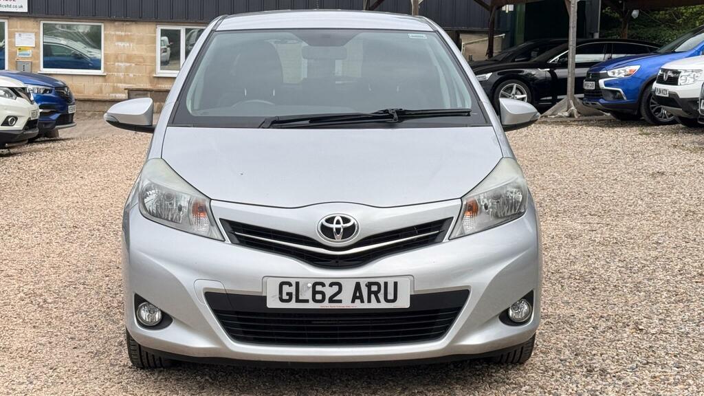 Toyota Yaris 1.33 Dual Vvt-i Trend Euro 5 Silver #2
