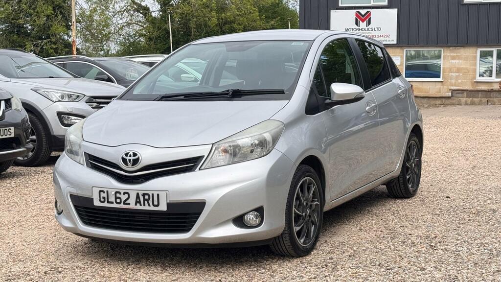 Toyota Yaris 1.33 Dual Vvt-i Trend Euro 5 Silver #3