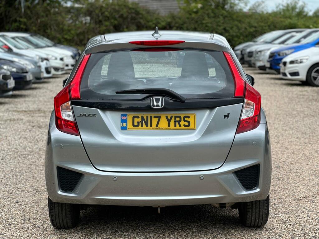 Honda Jazz 1.3 I-vtec Se Euro 6 Ss GN17YRS Silver #4
