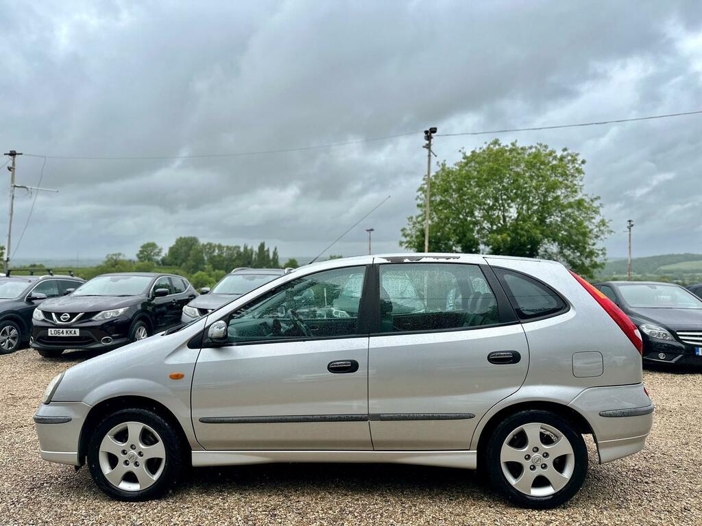 Nissan Almera Tino Se 5dr Red #7