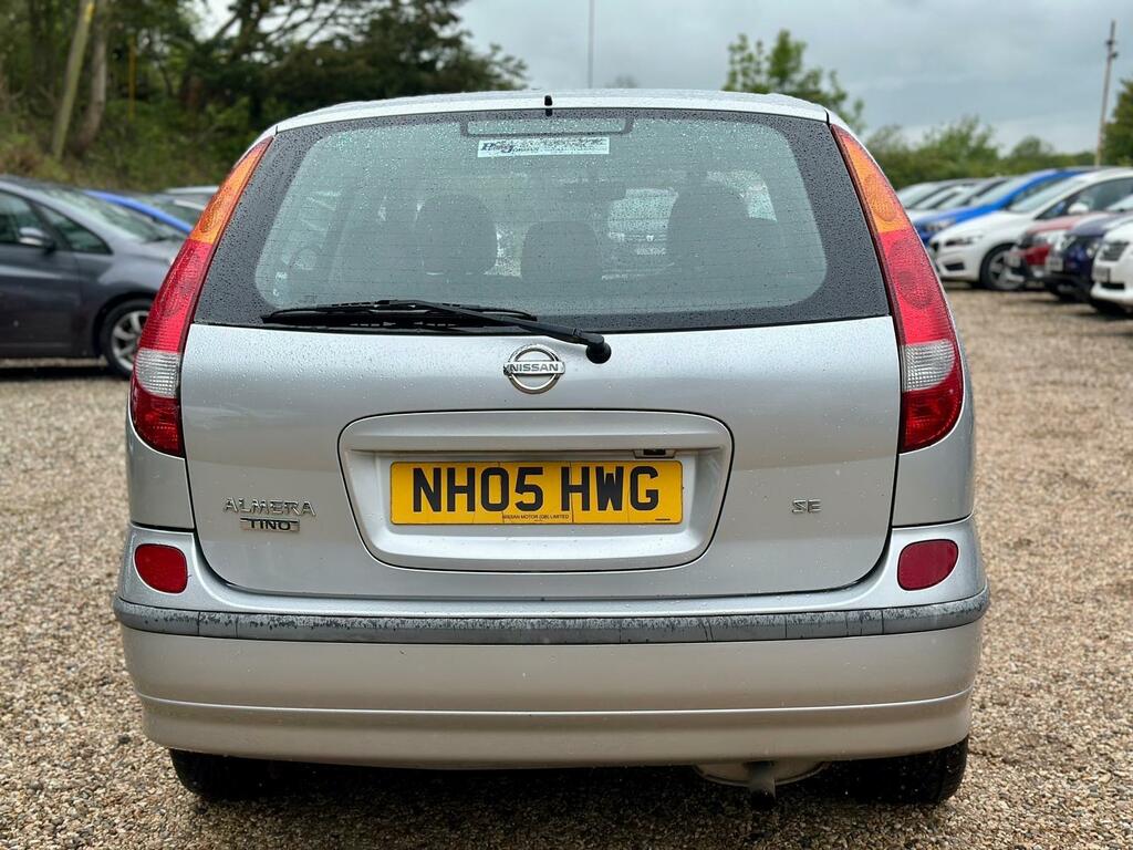 Nissan Almera Tino Se 5dr Red #4