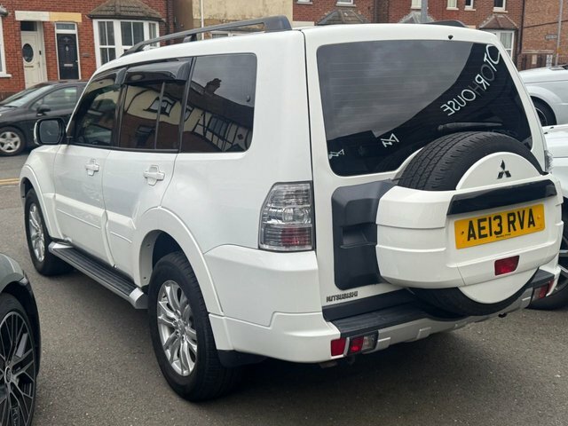 Mitsubishi Shogun 2013 3.2 Di-dc Sg2 Suv 4Wd Euro White #4