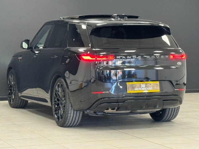 Land Rover Range Rover Sport 2023 3.0 D300 Mhev Dynamic Se Suv GX73VUT Black #2