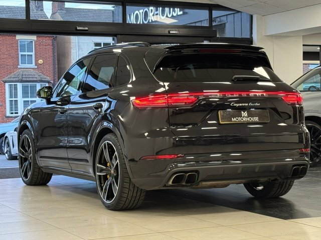 Porsche Cayenne 2018 4.0T V8 Turbo Suv Tiptronics 4Wd E Black #2