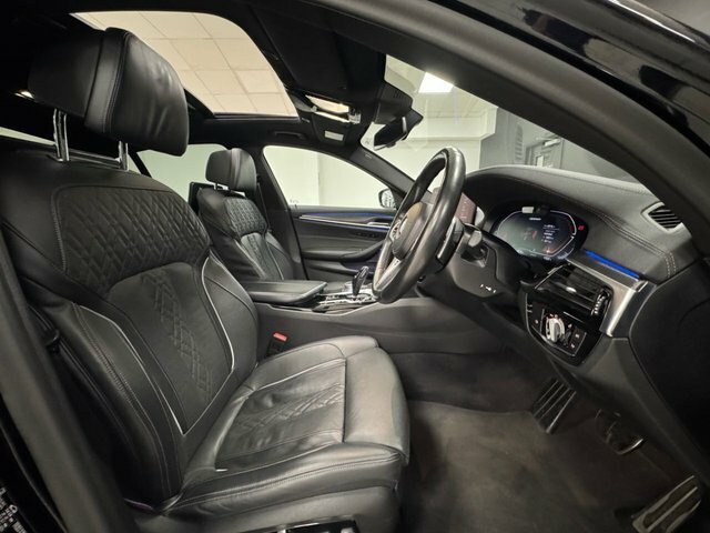 BMW 5 Series 2021 4.4 M550i V8 Saloon Steptronic Xdr Black #3