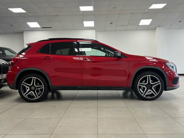 Mercedes-Benz GLA Class 2016 2.1 Gla220d Amg Line Premium Plus Suv D MF16WYX Red #4