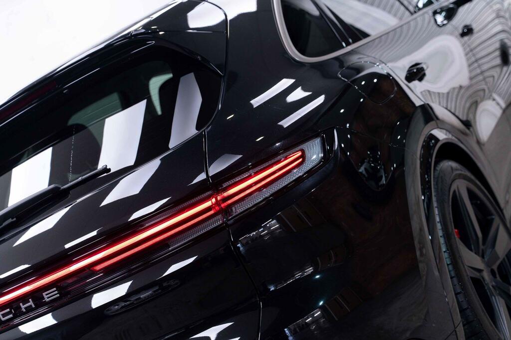 Porsche Cayenne 4.0 V8 E-hybrid 25.9Kwh Turbo Tiptronics 4Wd Euro Black #6